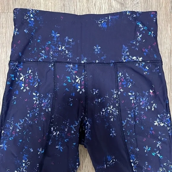 Lole Capri Leggings​​​​ - Picture 8 of 14